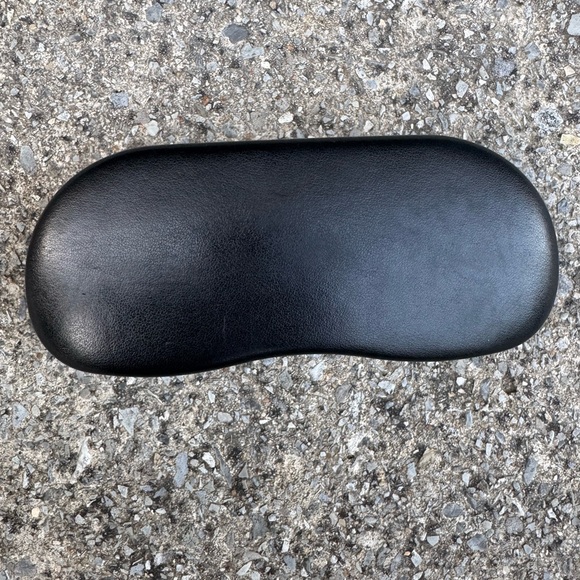 Authentic Ray-Ban Black Sunglasses Case with Cloth - Picture 5 of 8